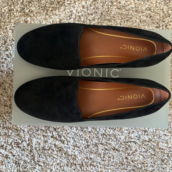 Women's Vionic flats - Picture 1 of 3
